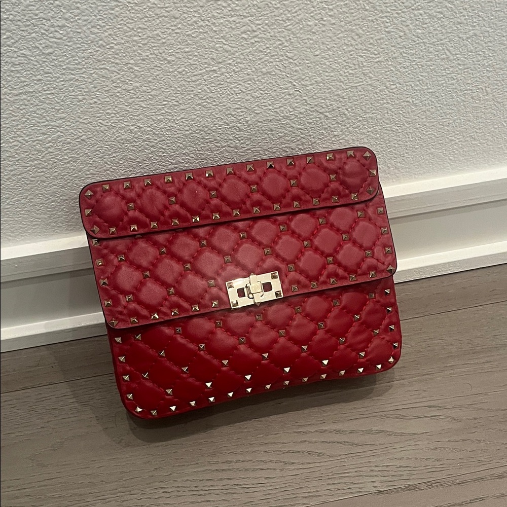 Valentino Garavani Red Studded Clutch - Picture 3 of 9